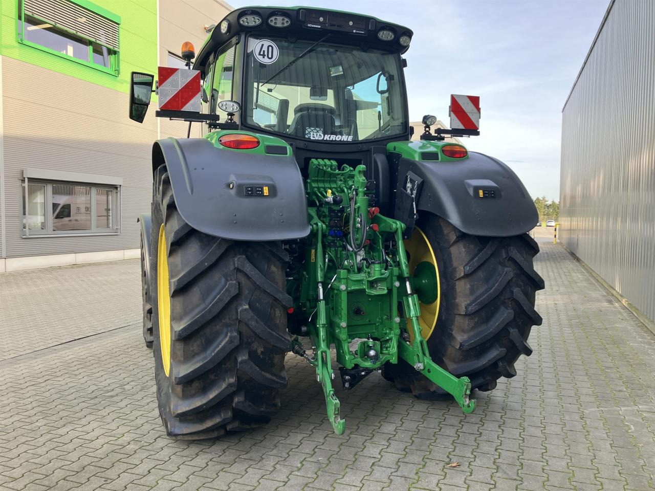John Deere 6R 215 - Traktor: das Bild 3 John Deere 6R 215 - Traktor: das Bild 3