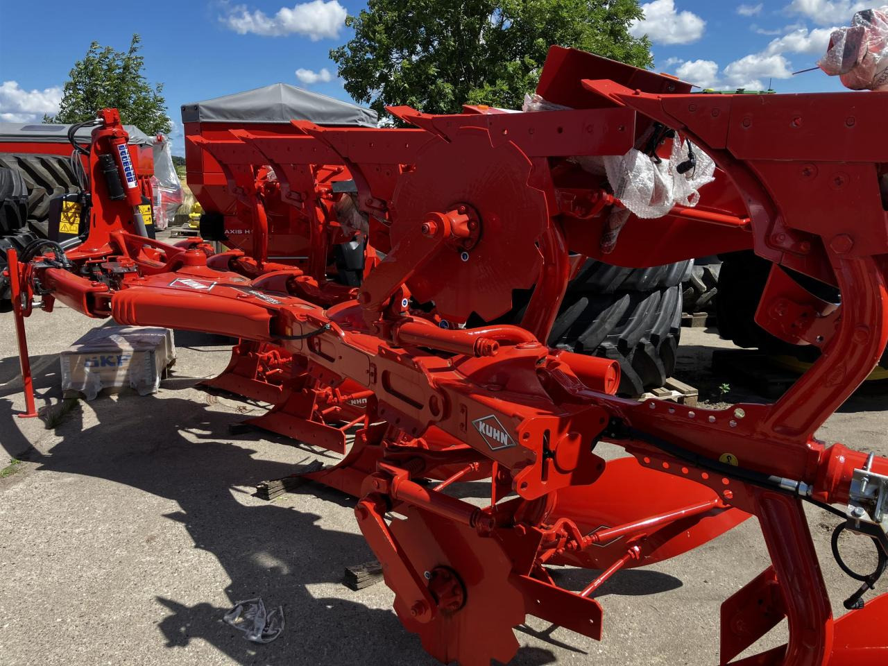 Kuhn Vari-Master L5E - Pflug: das Bild 1 Kuhn Vari-Master L5E - Pflug: das Bild 1