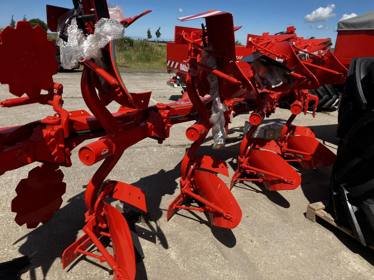 Kuhn Vari-Master L5E - Pflug: das Bild 2 Kuhn Vari-Master L5E - Pflug: das Bild 2