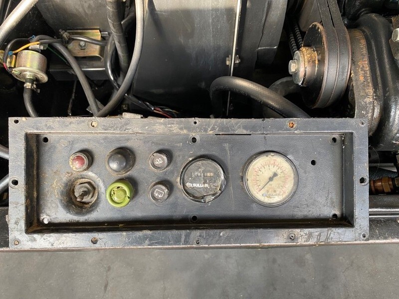 Kubota D1105 Sullair 15.5 kW 7 bar diesel schroefcompressor met nakoeler - Luftkompressor: das Bild 5 Kubota D1105 Sullair 15.5 kW 7 bar diesel schroefcompressor met nakoeler - Luftkompressor: das Bild 5