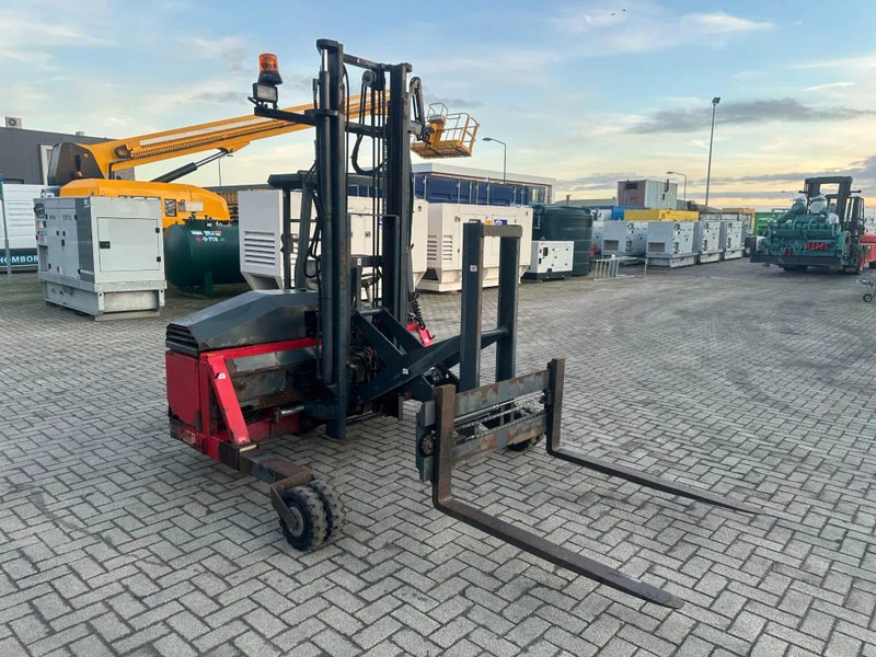 Mitnahmestapler Moffett M4 20.1 Kubota Diesel Kooiaap 2 ton Sideshift Positioner Meeneemheftruck: das Bild 19 Mitnahmestapler Moffett M4 20.1 Kubota Diesel Kooiaap 2 ton Sideshift Positioner Meeneemheftruck: das Bild 19