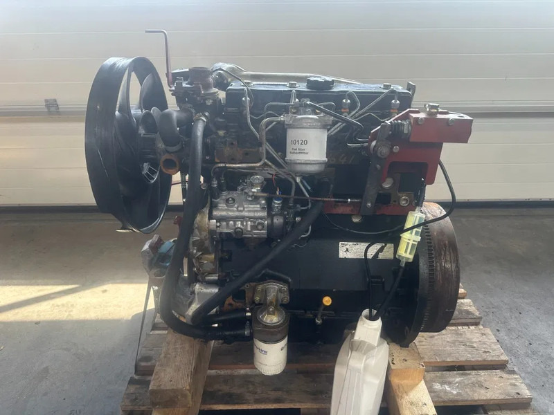 Perkins 1004-40 Diesel Engine 4 cilinder 65 PK Motor t.b.v Linde Heftruck - Motor für Flurförderzeug: das Bild 1 Perkins 1004-40 Diesel Engine 4 cilinder 65 PK Motor t.b.v Linde Heftruck - Motor für Flurförderzeug: das Bild 1