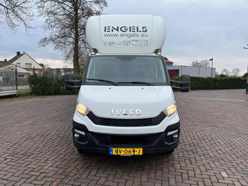 Iveco Daily 40 C17T - Minisattelzug: das Bild 2 Iveco Daily 40 C17T - Minisattelzug: das Bild 2
