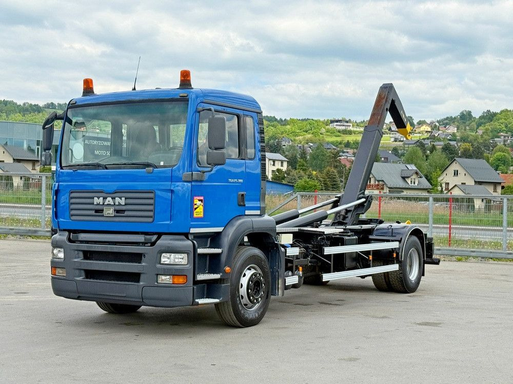 MAN TGA 18.310 Abrollkipper * Top Zustand! MAN TGA 18.310 Abrollkipper * Top Zustand! - Abrollkipper: das Bild 2 MAN TGA 18.310 Abrollkipper * Top Zustand! MAN TGA 18.310 Abrollkipper * Top Zustand! - Abrollkipper: das Bild 2
