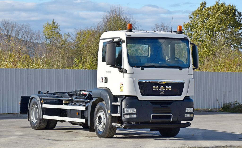 MAN TGS 18.320 Abrollkipper * Top Zustand! MAN TGS 18.320 Abrollkipper * Top Zustand! - Abrollkipper: das Bild 2 MAN TGS 18.320 Abrollkipper * Top Zustand! MAN TGS 18.320 Abrollkipper * Top Zustand! - Abrollkipper: das Bild 2