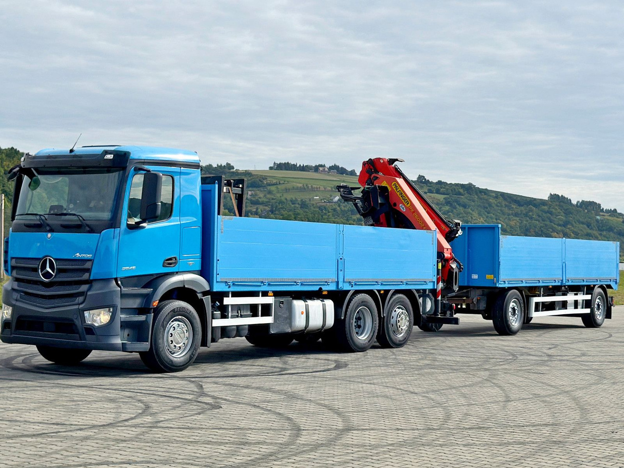 Mercedes-Benz ANTOS 2545*PK 26002-EHE+JIB PJ060A+Anhänger/FUNK - Autokran: das Bild 4 Mercedes-Benz ANTOS 2545*PK 26002-EHE+JIB PJ060A+Anhänger/FUNK - Autokran: das Bild 4