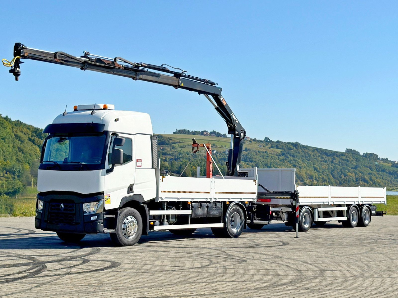Renault C 440* HIAB X-HIDUO 138 B-3 + FUNK + Anhänger - Autokran: das Bild 2 Renault C 440* HIAB X-HIDUO 138 B-3 + FUNK + Anhänger - Autokran: das Bild 2