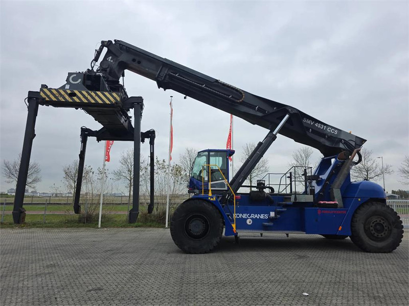 KONECRANES SMV 4531 CC5 - Reach stacker: das Bild 2 KONECRANES SMV 4531 CC5 - Reach stacker: das Bild 2