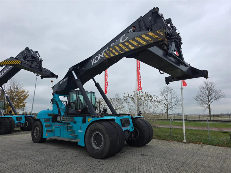KONECRANES SMV 4532 TC5 - Reach stacker: das Bild 3 KONECRANES SMV 4532 TC5 - Reach stacker: das Bild 3