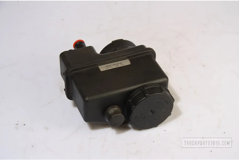 ZF LENKSYSTEME Axle & Steering Parts Stuurolie resevoir MAN - Ausgleichsbehälter für LKW: das Bild 1 ZF LENKSYSTEME Axle & Steering Parts Stuurolie resevoir MAN - Ausgleichsbehälter für LKW: das Bild 1