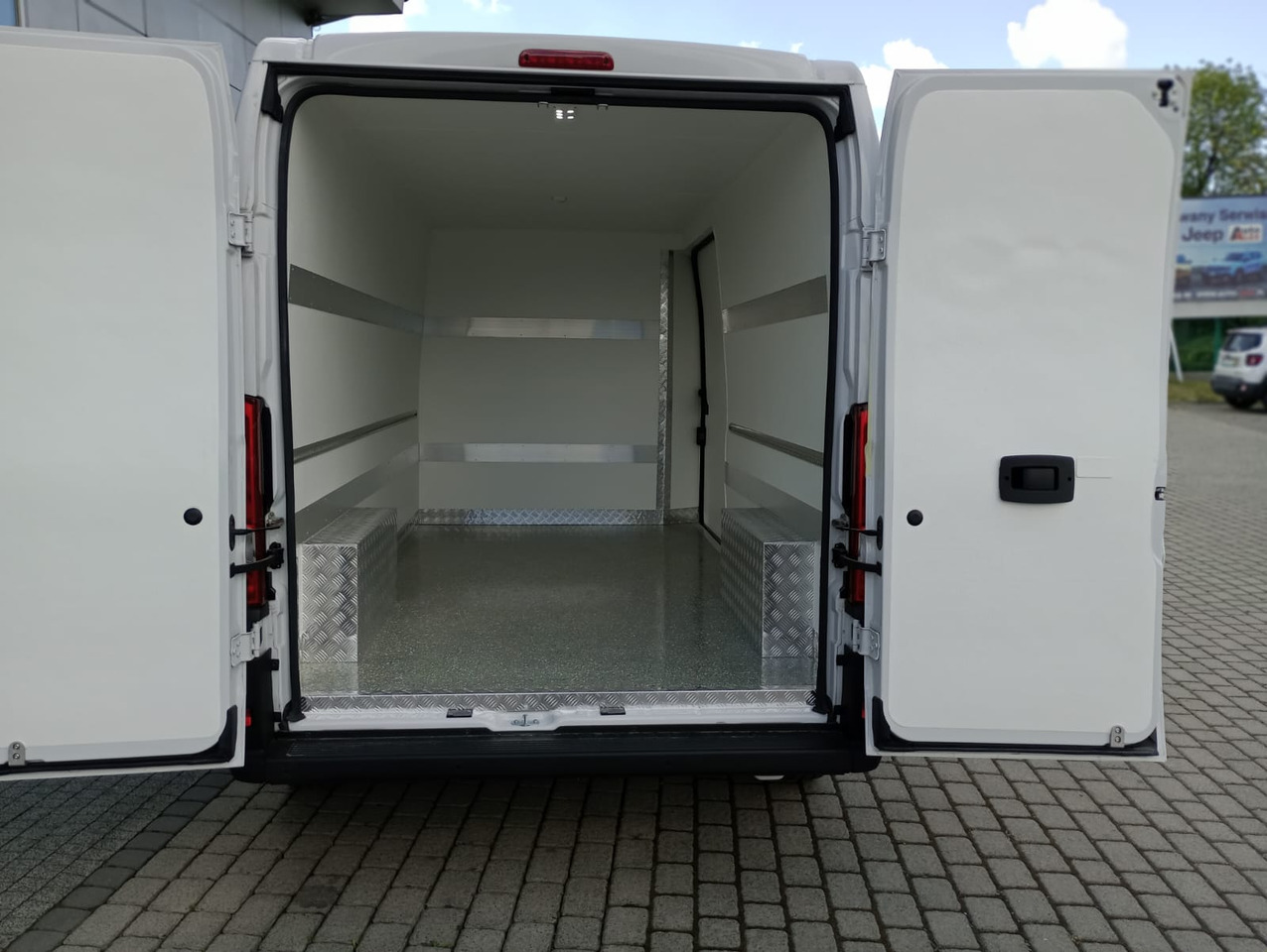 Fiat Ducato 140 L3H2 Kühlkasten - Kühltransporter: das Bild 5 Fiat Ducato 140 L3H2 Kühlkasten - Kühltransporter: das Bild 5