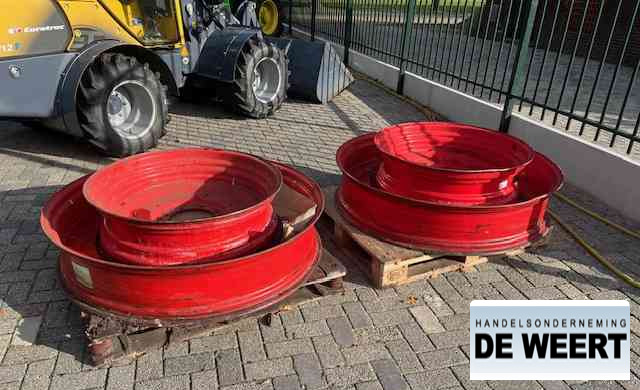 Fendt velgen 50" - Felgen und Reifen für Landmaschine: das Bild 1 Fendt velgen 50" - Felgen und Reifen für Landmaschine: das Bild 1