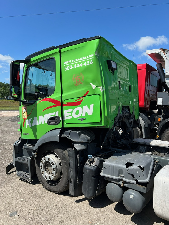 Mercedes-Benz Actros 1840 - Fahrgestell LKW: das Bild 2 Mercedes-Benz Actros 1840 - Fahrgestell LKW: das Bild 2