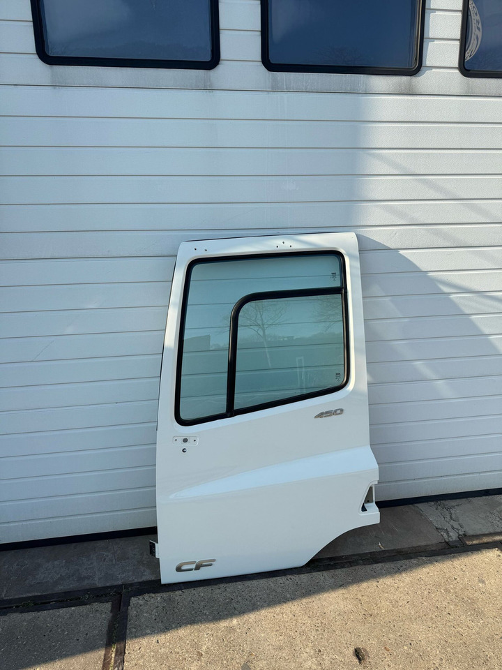 DAF CF EURO 6 PORTIER LINKS COMPLEET 1950970A6 - Tür und Teile für LKW: das Bild 1 DAF CF EURO 6 PORTIER LINKS COMPLEET 1950970A6 - Tür und Teile für LKW: das Bild 1