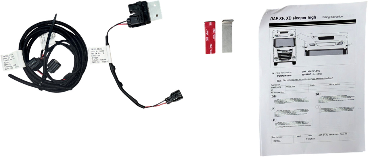 DAF XF XD XG VERLICHTINGSSCHERM RUIMTE (SH) LED PLAAT DAK 1549607 - Lichter/ Leuchten für LKW: das Bild 3 DAF XF XD XG VERLICHTINGSSCHERM RUIMTE (SH) LED PLAAT DAK 1549607 - Lichter/ Leuchten für LKW: das Bild 3