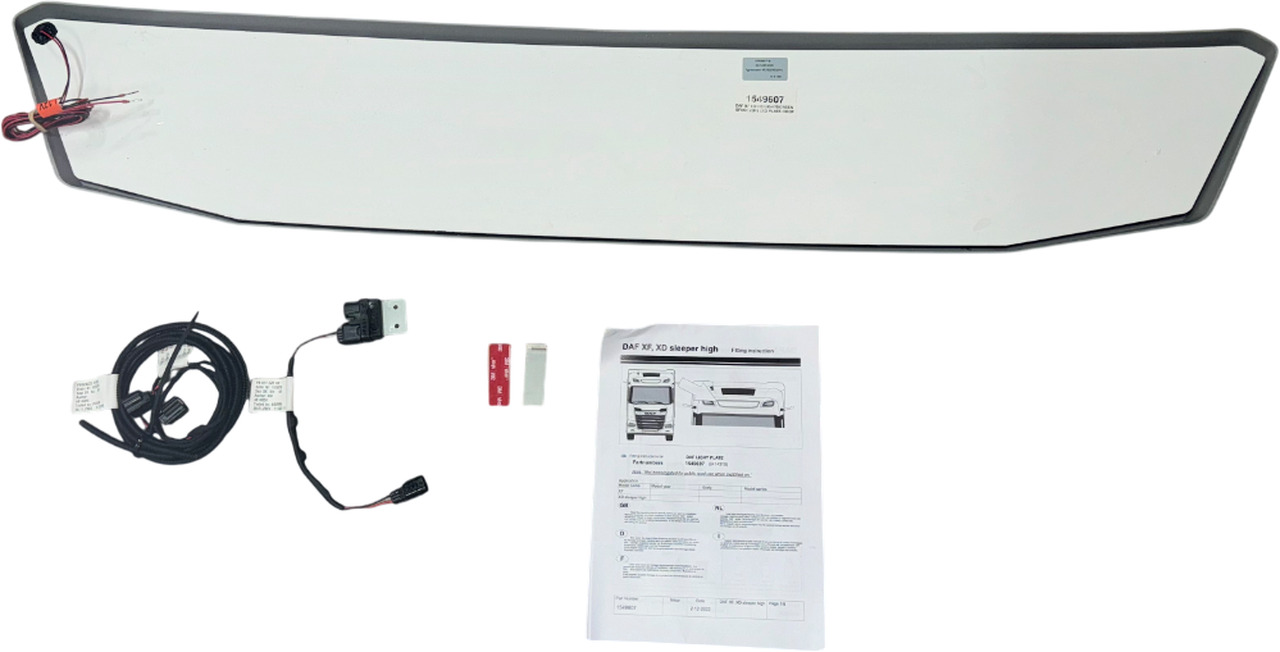 DAF XF XD XG VERLICHTINGSSCHERM RUIMTE (SH) LED PLAAT DAK 1549607 - Lichter/ Leuchten für LKW: das Bild 2 DAF XF XD XG VERLICHTINGSSCHERM RUIMTE (SH) LED PLAAT DAK 1549607 - Lichter/ Leuchten für LKW: das Bild 2
