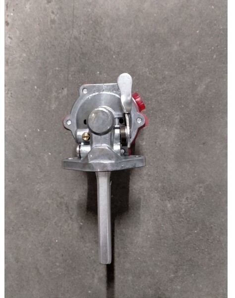 Case brandstof opvoerpomp - Kraftstoffpumpe für Landmaschine: das Bild 3 Case brandstof opvoerpomp - Kraftstoffpumpe für Landmaschine: das Bild 3