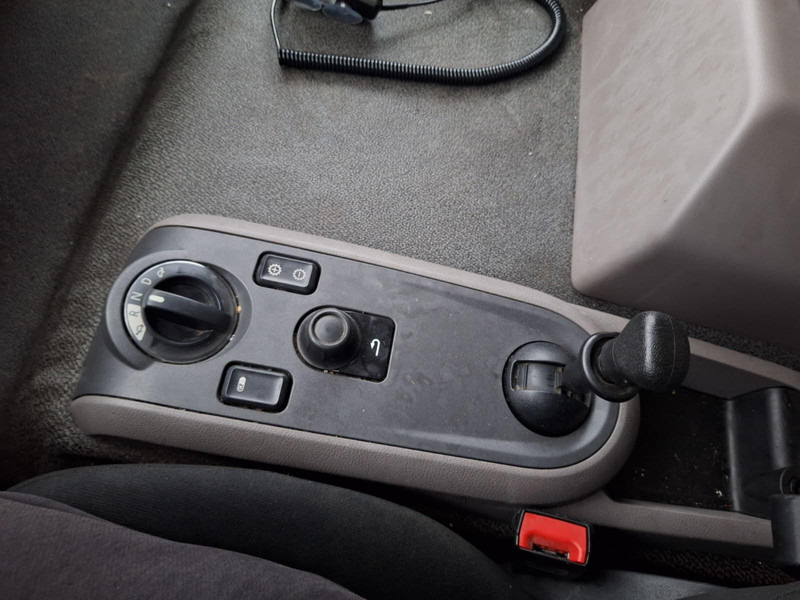 Koffer LKW DAF LF 210 - Pritsche + Plane + DHollandia LBW 1000 kg: das Bild 15 Koffer LKW DAF LF 210 - Pritsche + Plane + DHollandia LBW 1000 kg: das Bild 15