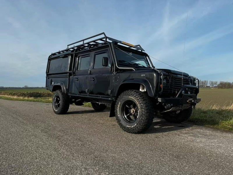 Land Rover Defender 130 - Off road 4x4 - SUV/ Geländewagen: das Bild 2 Land Rover Defender 130 - Off road 4x4 - SUV/ Geländewagen: das Bild 2