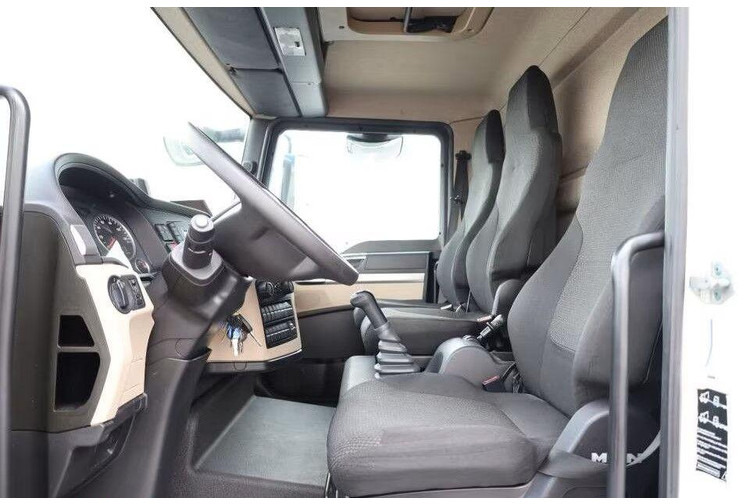 Pferdetransporter MAN TGL 8.190 -: das Bild 19