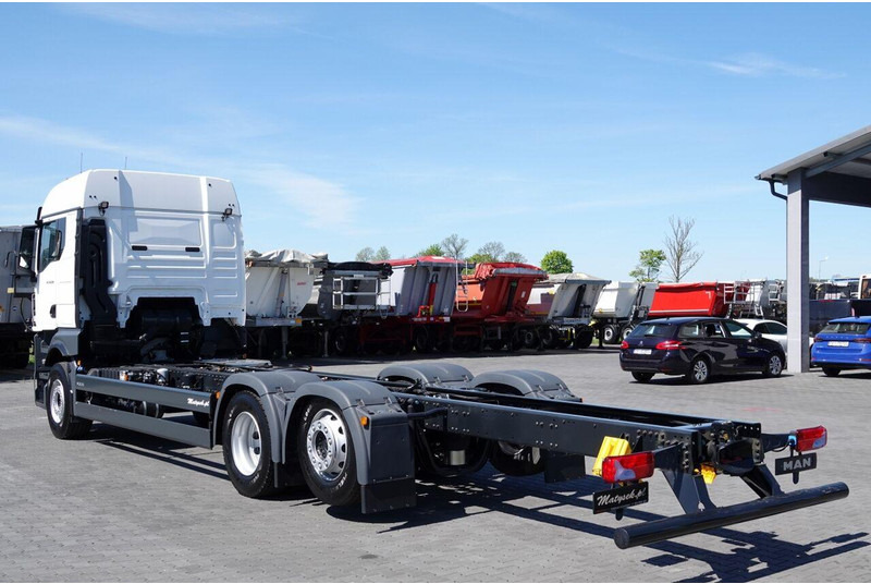 MAN TGX 26.520 / 6x2 / RAMA DŁ. 9,1M / OŚ PODNOSZONA / SKRĘTNA / DO - Fahrgestell LKW: das Bild 4 MAN TGX 26.520 / 6x2 / RAMA DŁ. 9,1M / OŚ PODNOSZONA / SKRĘTNA / DO - Fahrgestell LKW: das Bild 4