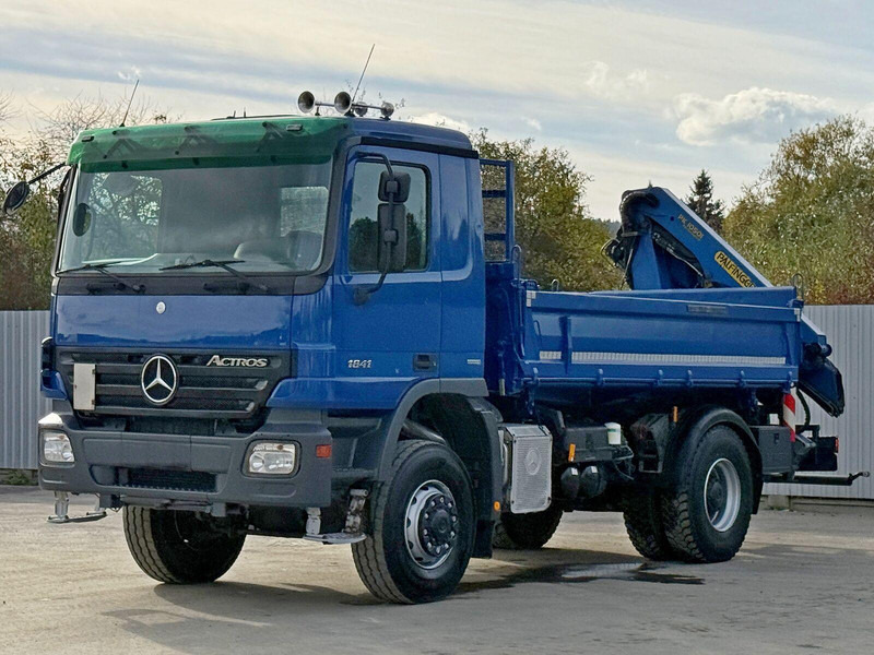 Mercedes-Benz ACTROS 1841 * PK 10501 + FUNK * TOP * 4x4 - Kipper, Autokran: das Bild 2 Mercedes-Benz ACTROS 1841 * PK 10501 + FUNK * TOP * 4x4 - Kipper, Autokran: das Bild 2