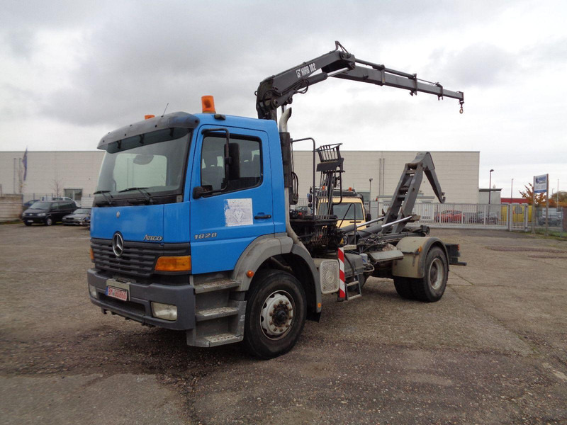 Mercedes-Benz Atego 1828 Hook lift truck + Crane Hiab 102 - Abrollkipper, Autokran: das Bild 1 Mercedes-Benz Atego 1828 Hook lift truck + Crane Hiab 102 - Abrollkipper, Autokran: das Bild 1