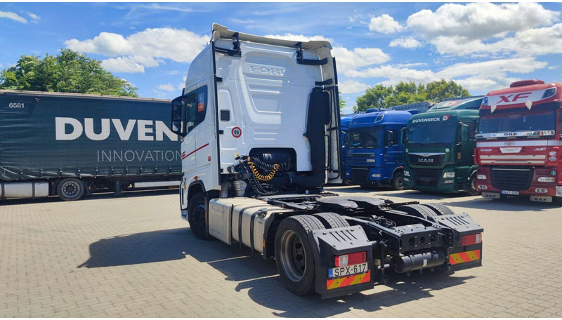 Sattelzugmaschine Ford F-Max 500 Lowdeck - MEGA: das Bild 9 Sattelzugmaschine Ford F-Max 500 Lowdeck - MEGA: das Bild 9