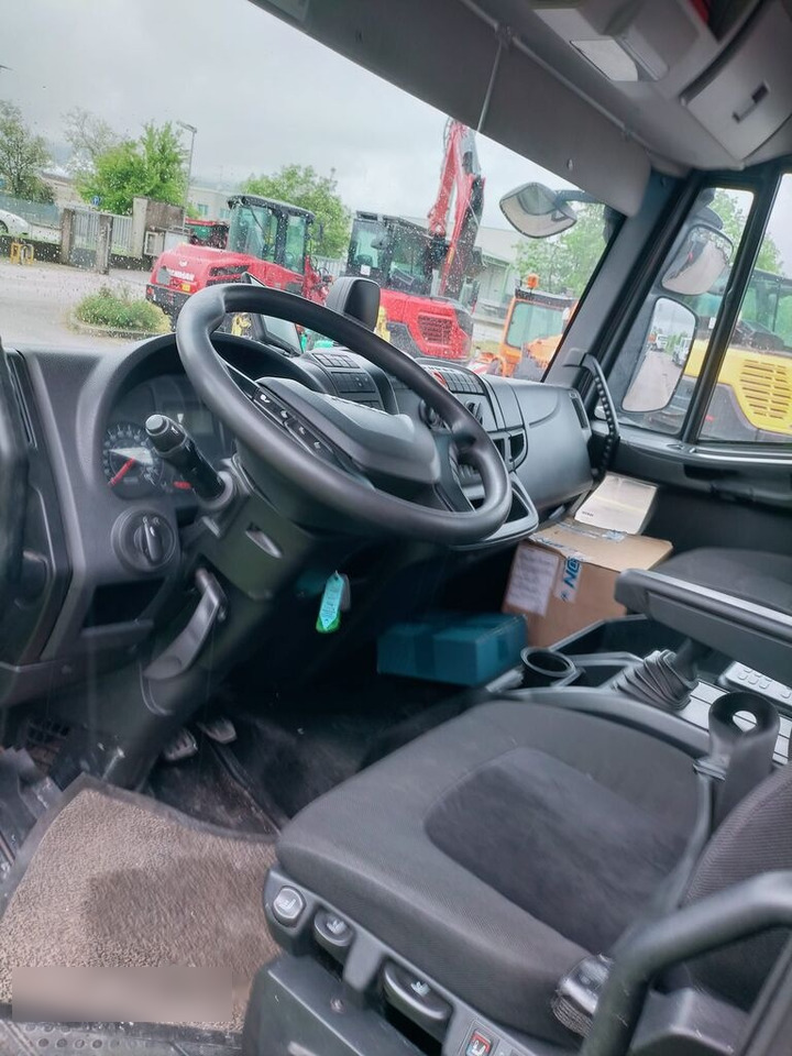 IVECO EuroCargo 75-210 - Pritsche LKW, Autokran: das Bild 5 IVECO EuroCargo 75-210 - Pritsche LKW, Autokran: das Bild 5