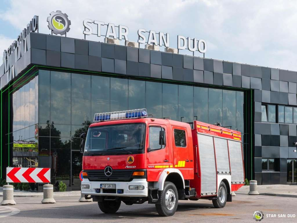 Mercedes-Benz 4x4 ATEGO 1225 CNBOP Fire Brigade - LKW: das Bild 1 Mercedes-Benz 4x4 ATEGO 1225 CNBOP Fire Brigade - LKW: das Bild 1