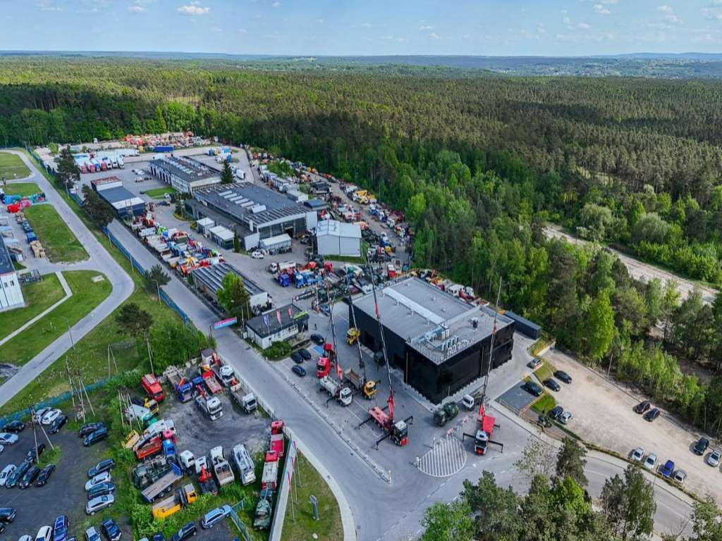 Mercedes-Benz AXOR 1824 4x2 HMF 975 HDS Crane Rotator Kipper - Leasing Mercedes-Benz AXOR 1824 4x2 HMF 975 HDS Crane Rotator Kipper: das Bild 13 Mercedes-Benz AXOR 1824 4x2 HMF 975 HDS Crane Rotator Kipper - Leasing Mercedes-Benz AXOR 1824 4x2 HMF 975 HDS Crane Rotator Kipper: das Bild 13