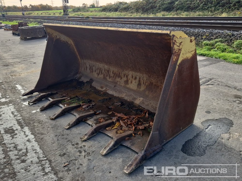 95" Front Loading Bucket to suit CAT - Schaufel: das Bild 2 95" Front Loading Bucket to suit CAT - Schaufel: das Bild 2