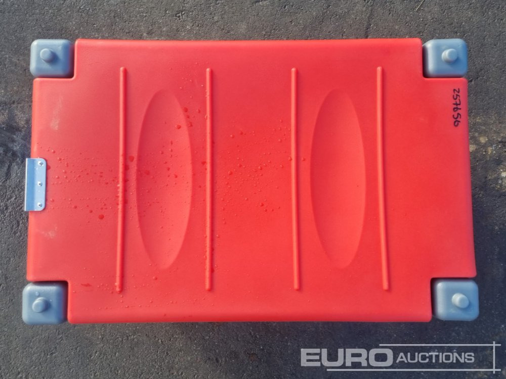 Unused Bauer 220 Litre Fuel Bowser - Lagertank: das Bild 4 Unused Bauer 220 Litre Fuel Bowser - Lagertank: das Bild 4