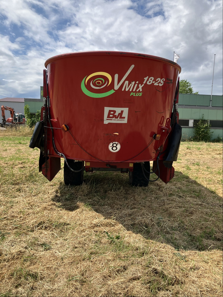 BVL Futtermischwagen V-Mix 18 2S - Futtermischwagen: das Bild 4 BVL Futtermischwagen V-Mix 18 2S - Futtermischwagen: das Bild 4