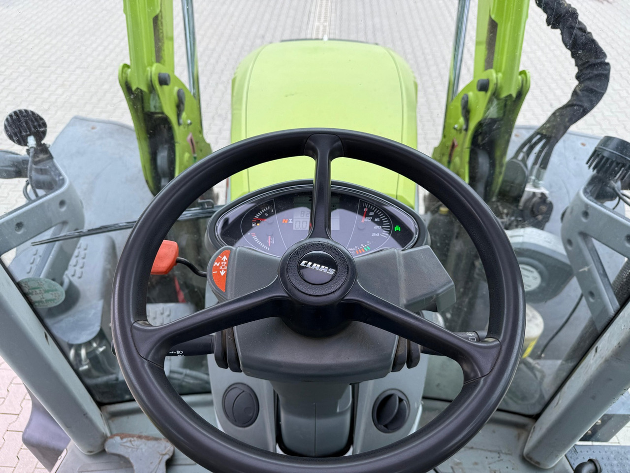 Traktor Claas Arion 650 C-Matic: das Bild 10 Traktor Claas Arion 650 C-Matic: das Bild 10