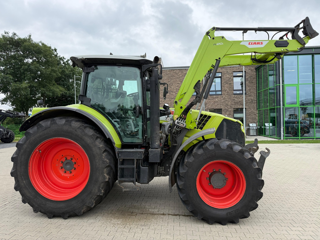 Traktor Claas Arion 650 C-Matic: das Bild 7 Traktor Claas Arion 650 C-Matic: das Bild 7