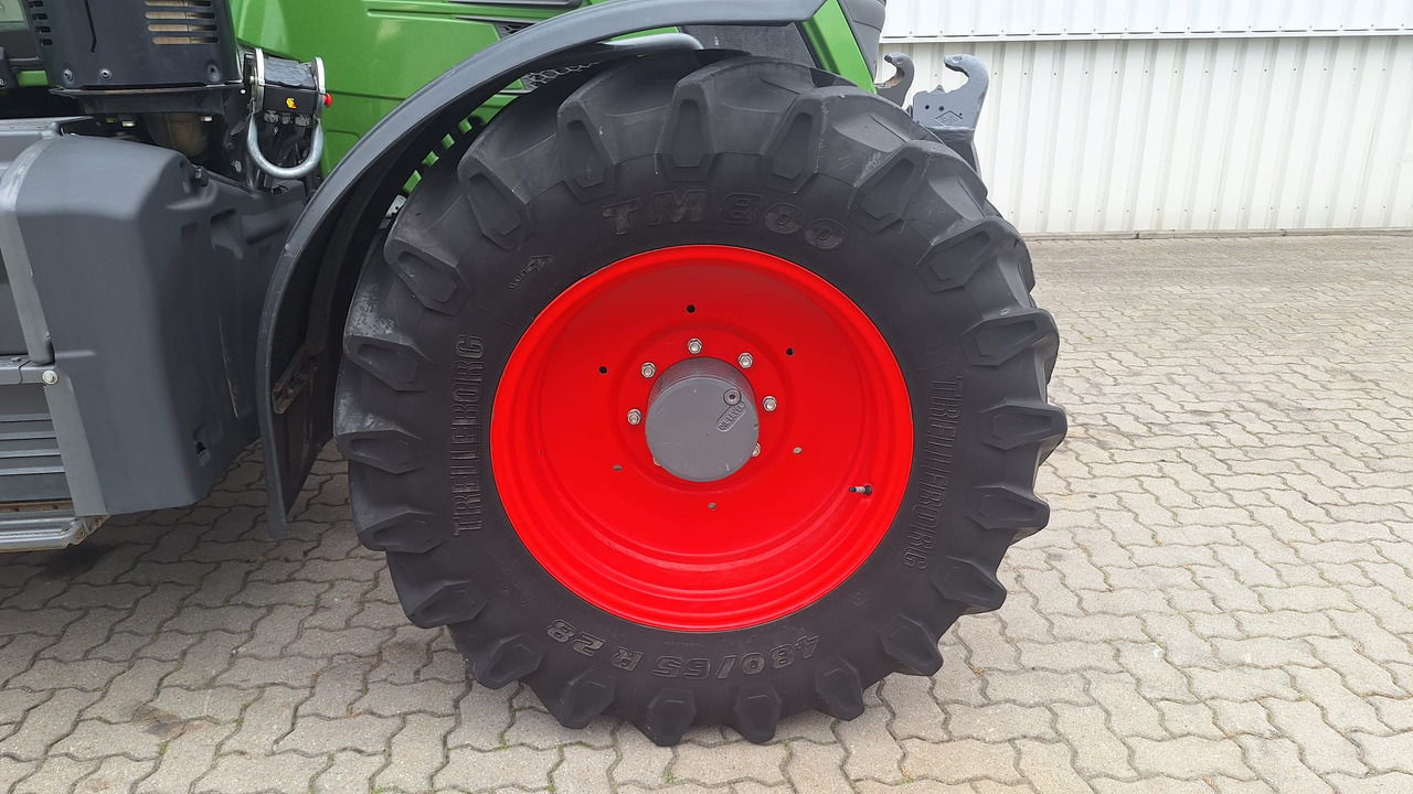 Fendt 512 Vario S4 PowerPlus - Traktor: das Bild 4 Fendt 512 Vario S4 PowerPlus - Traktor: das Bild 4