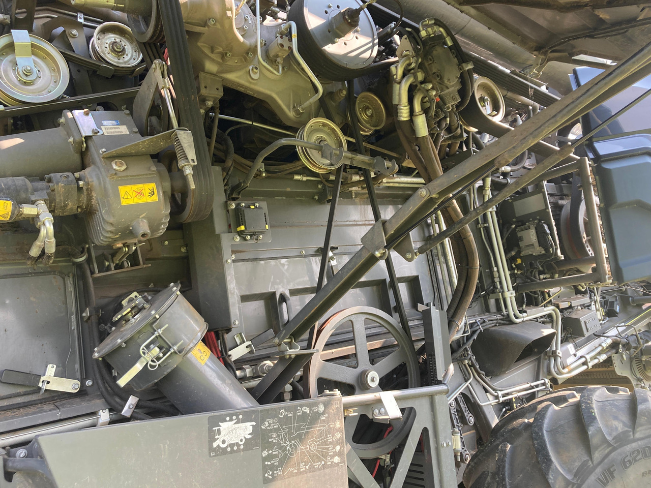 Fendt Ideal 8T - Mähdrescher: das Bild 4 Fendt Ideal 8T - Mähdrescher: das Bild 4