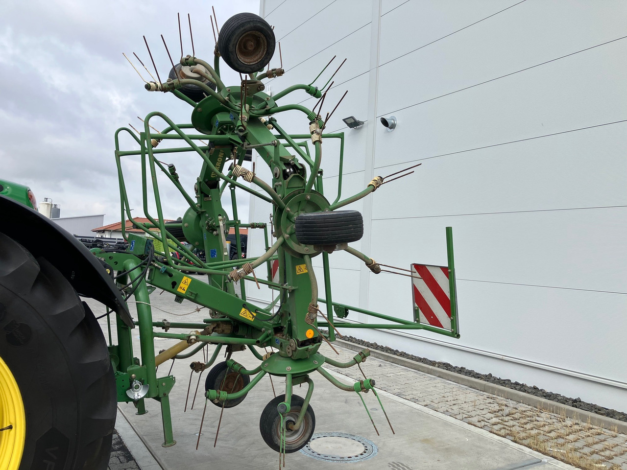 Krone KW 6.70/6 - Heuwender/ Wenderechen: das Bild 3 Krone KW 6.70/6 - Heuwender/ Wenderechen: das Bild 3