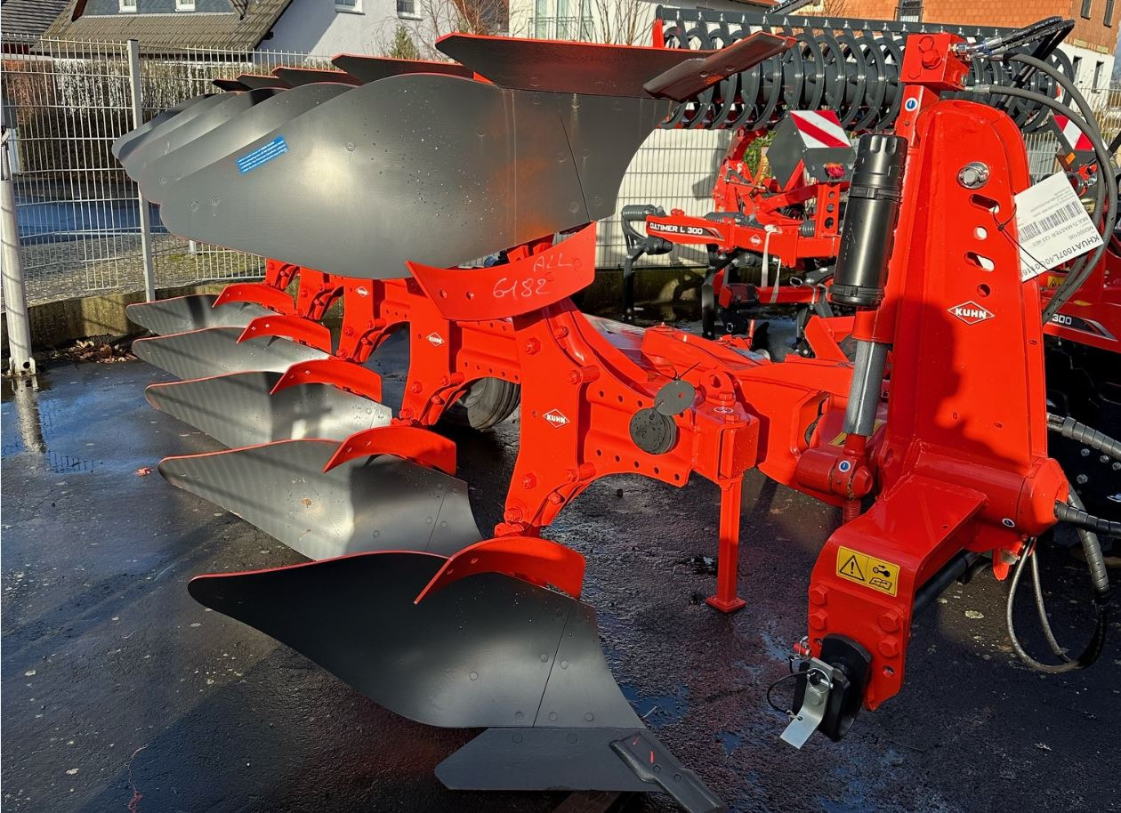 Kuhn MULTI-MASTER 123 5 (4E 1) - Pflug: das Bild 1 Kuhn MULTI-MASTER 123 5 (4E 1) - Pflug: das Bild 1