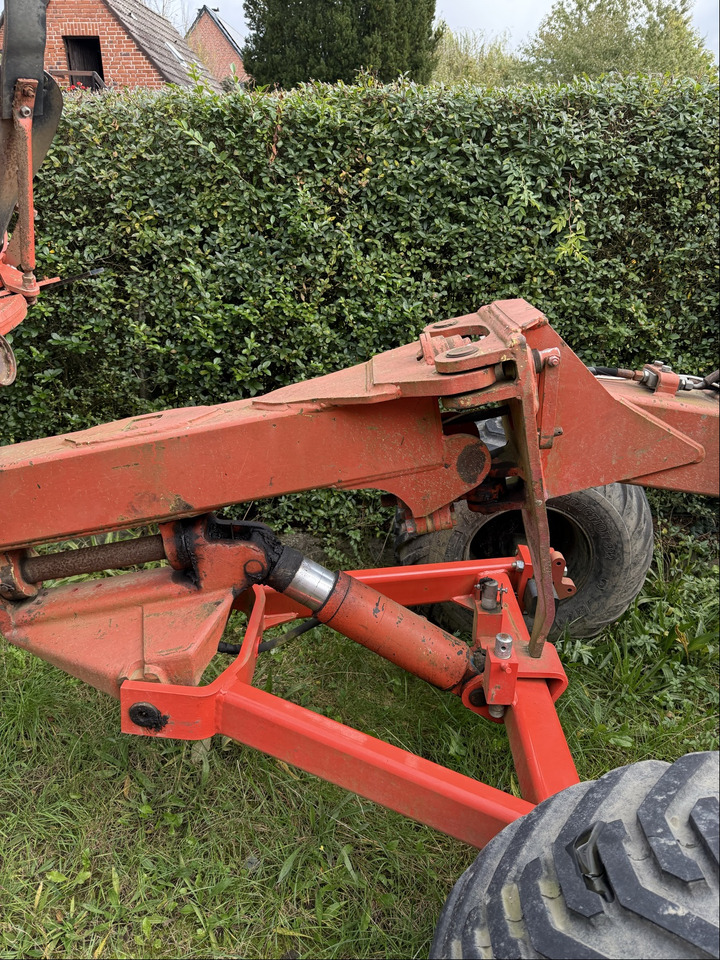 Kuhn Volldrehpflug - Pflug: das Bild 5 Kuhn Volldrehpflug - Pflug: das Bild 5