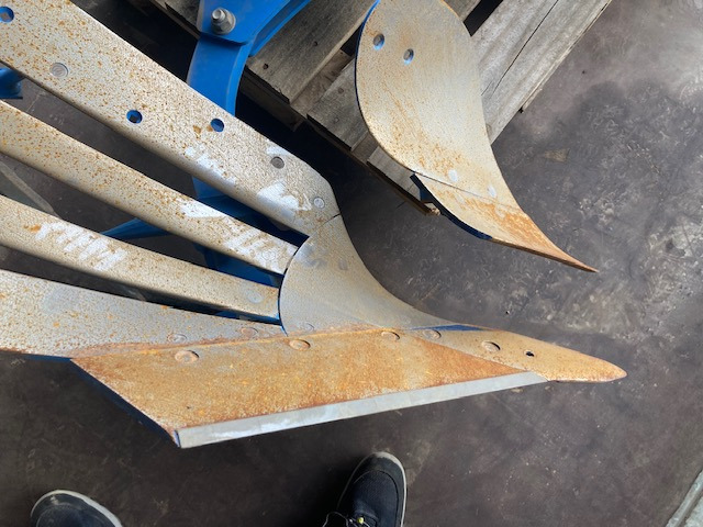 Lemken Zubehör zu Juwel 10 - Pflug: das Bild 3 Lemken Zubehör zu Juwel 10 - Pflug: das Bild 3