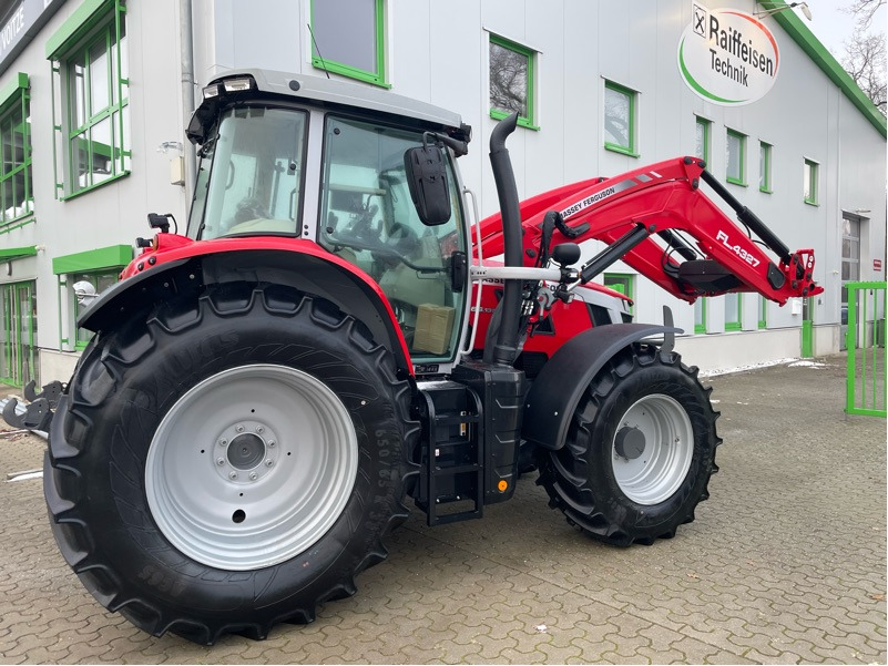 Massey Ferguson 6S.135 Dyna-VT EFFICIENT - Traktor: das Bild 1 Massey Ferguson 6S.135 Dyna-VT EFFICIENT - Traktor: das Bild 1