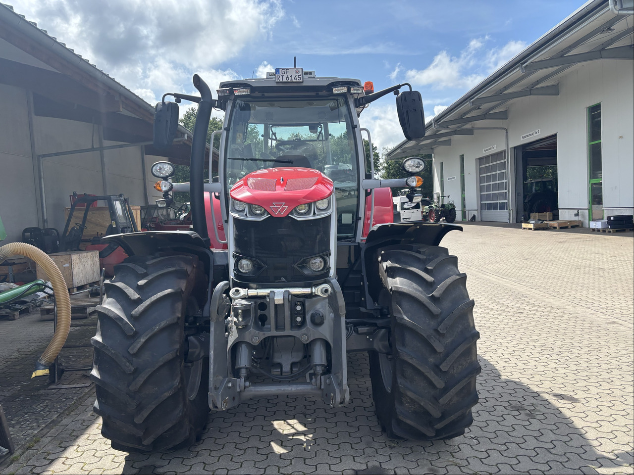Massey Ferguson 6S.145 Dyna-VT EXCLUSIVE - Traktor: das Bild 2 Massey Ferguson 6S.145 Dyna-VT EXCLUSIVE - Traktor: das Bild 2
