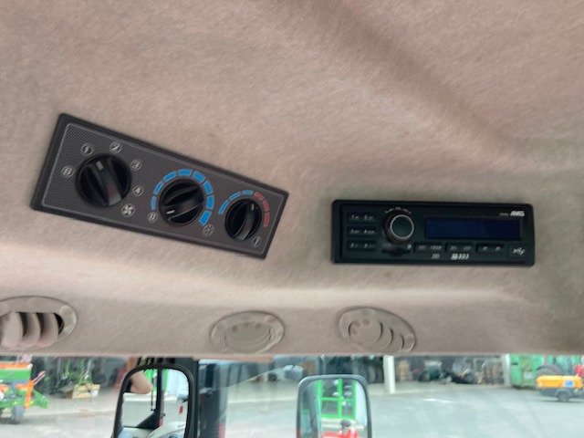 Massey Ferguson 7716 Dyna-6 - Traktor: das Bild 4 Massey Ferguson 7716 Dyna-6 - Traktor: das Bild 4