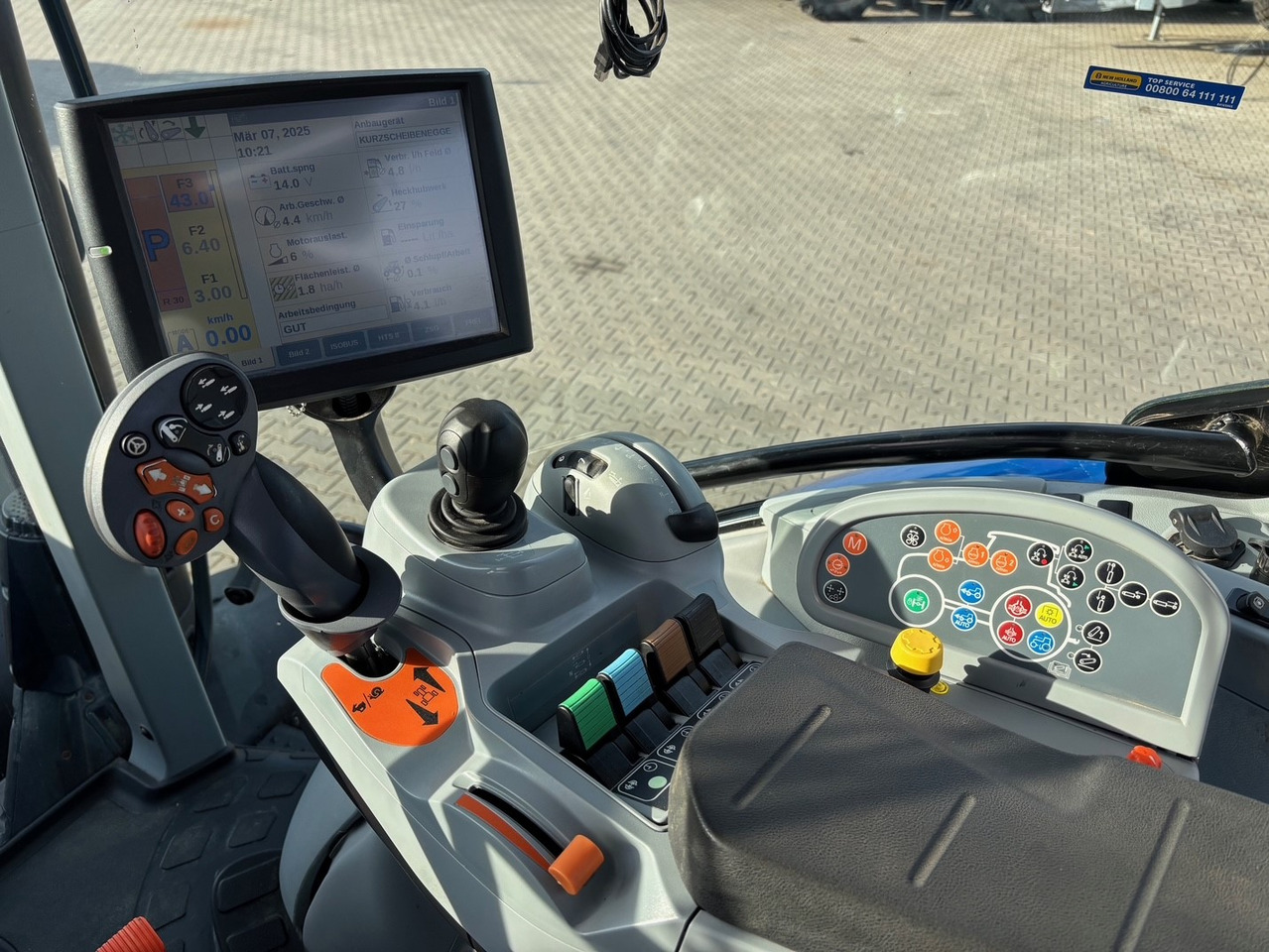 New Holland T 7.270 AC - Traktor: das Bild 3 New Holland T 7.270 AC - Traktor: das Bild 3