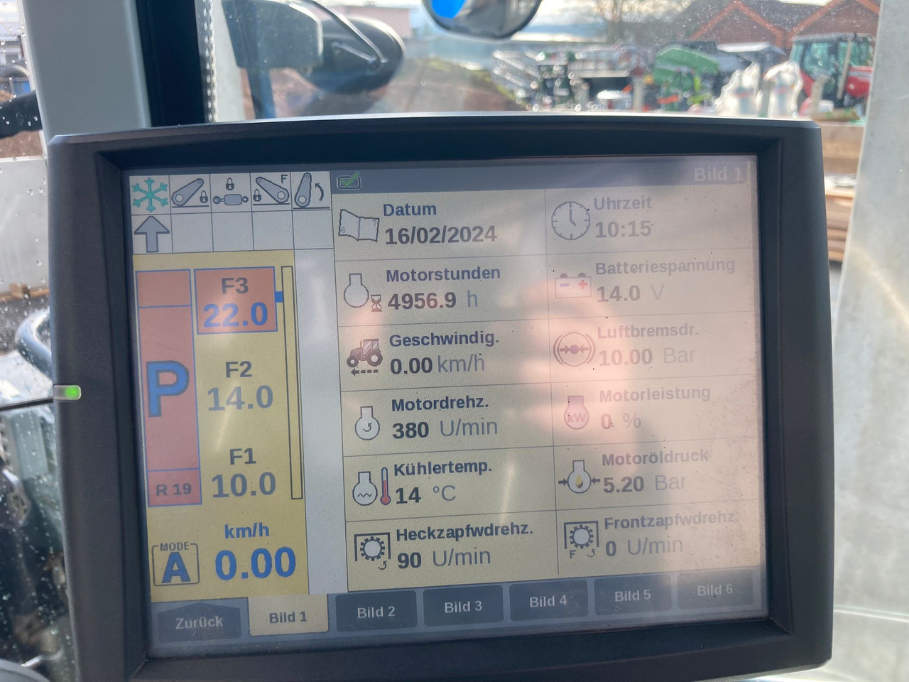 New Holland T7.200 Autocommand - Traktor: das Bild 4 New Holland T7.200 Autocommand - Traktor: das Bild 4