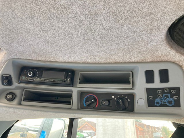 New Holland T7.200 Autocommand - Traktor: das Bild 2 New Holland T7.200 Autocommand - Traktor: das Bild 2