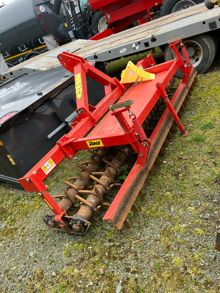 RAU Frontsterntiller 5-73 - Ackerwalze: das Bild 3 RAU Frontsterntiller 5-73 - Ackerwalze: das Bild 3