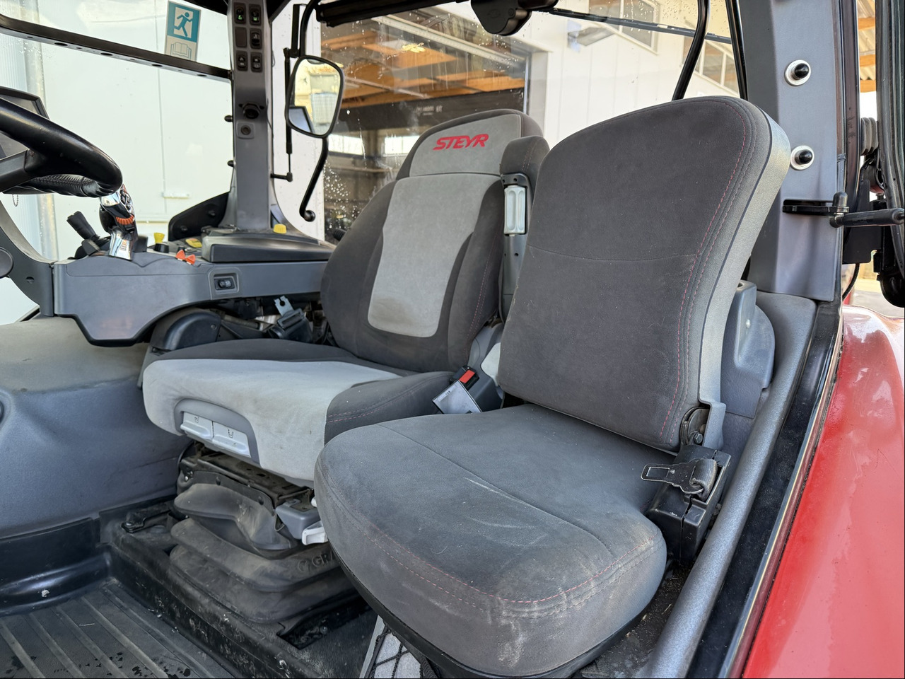 Steyr 6270 Terrus CVT - Traktor: das Bild 5 Steyr 6270 Terrus CVT - Traktor: das Bild 5